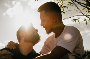 racconto gay erotico di coming out e accettazione fra due uomini innamorati